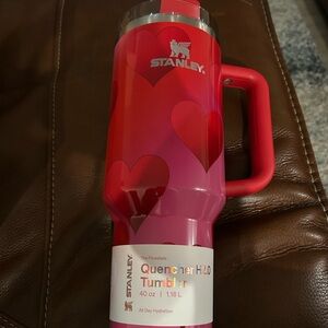 Stanley Red Heart Quencher H2.0 Tumbler
